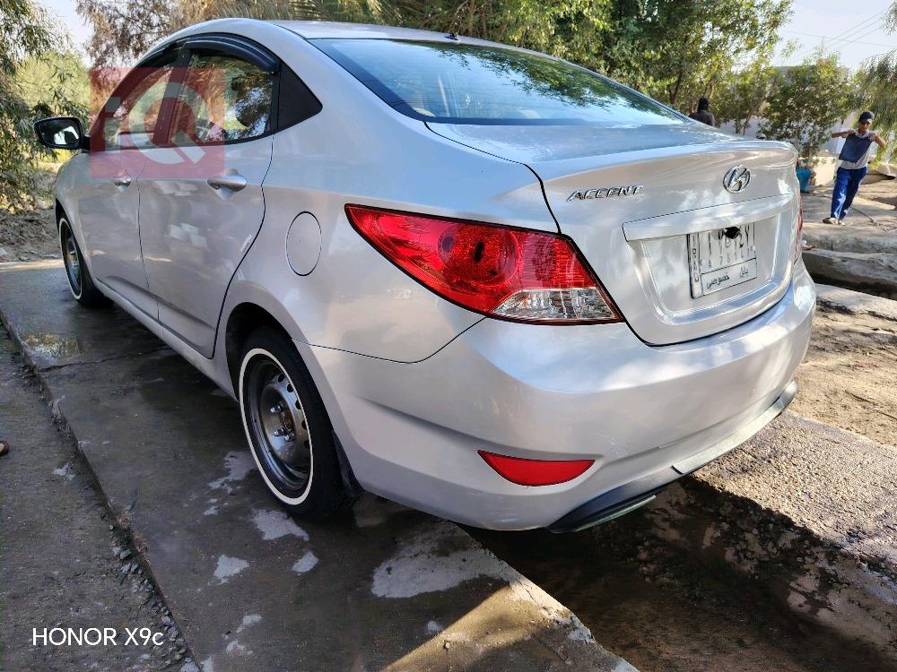 Hyundai Accent